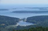 A paisagem grandiosa do Acadia National Park, vista já quase do alto de Penebscot, no Maine - Estados Unidos